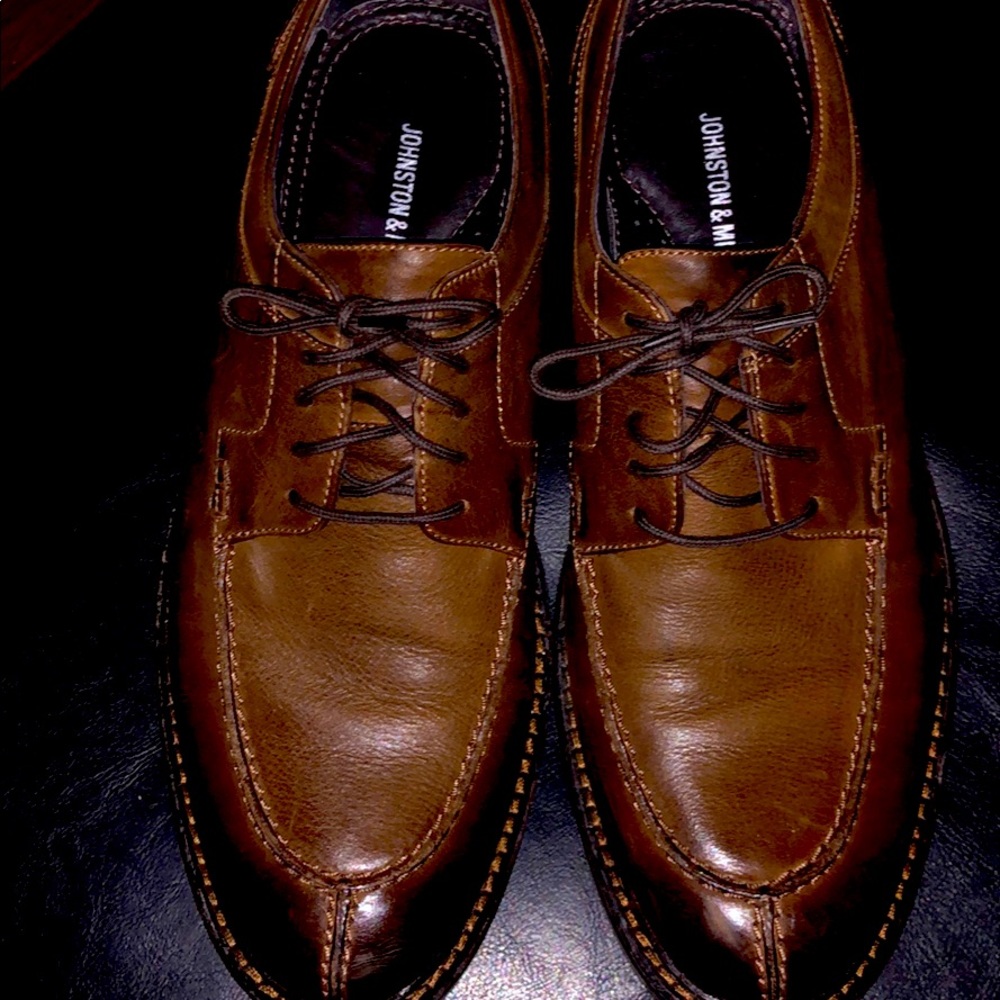 New without tag Johnston and Murphy shoes